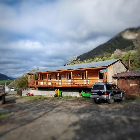 梅斯蒂亚Girgola住宿加早餐旅馆 外观 照片