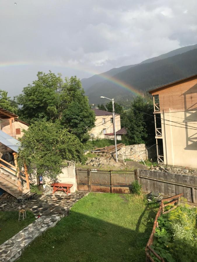 梅斯蒂亚Girgola住宿加早餐旅馆 外观 照片