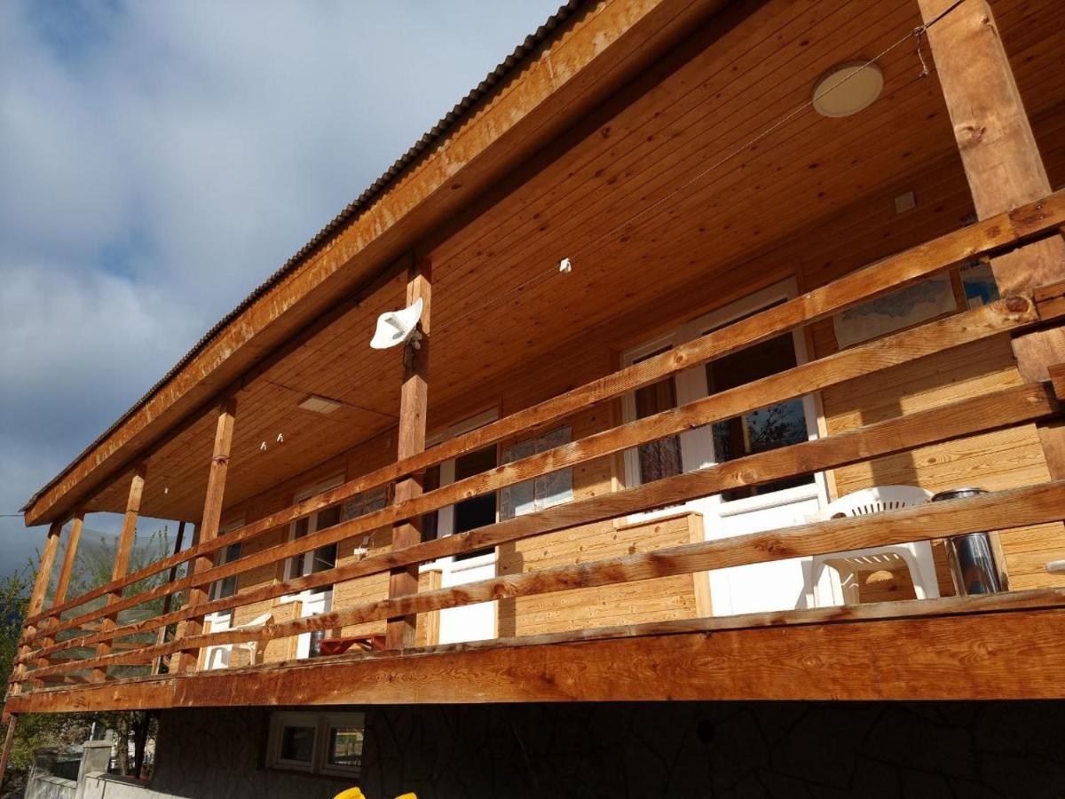 梅斯蒂亚Girgola住宿加早餐旅馆 外观 照片